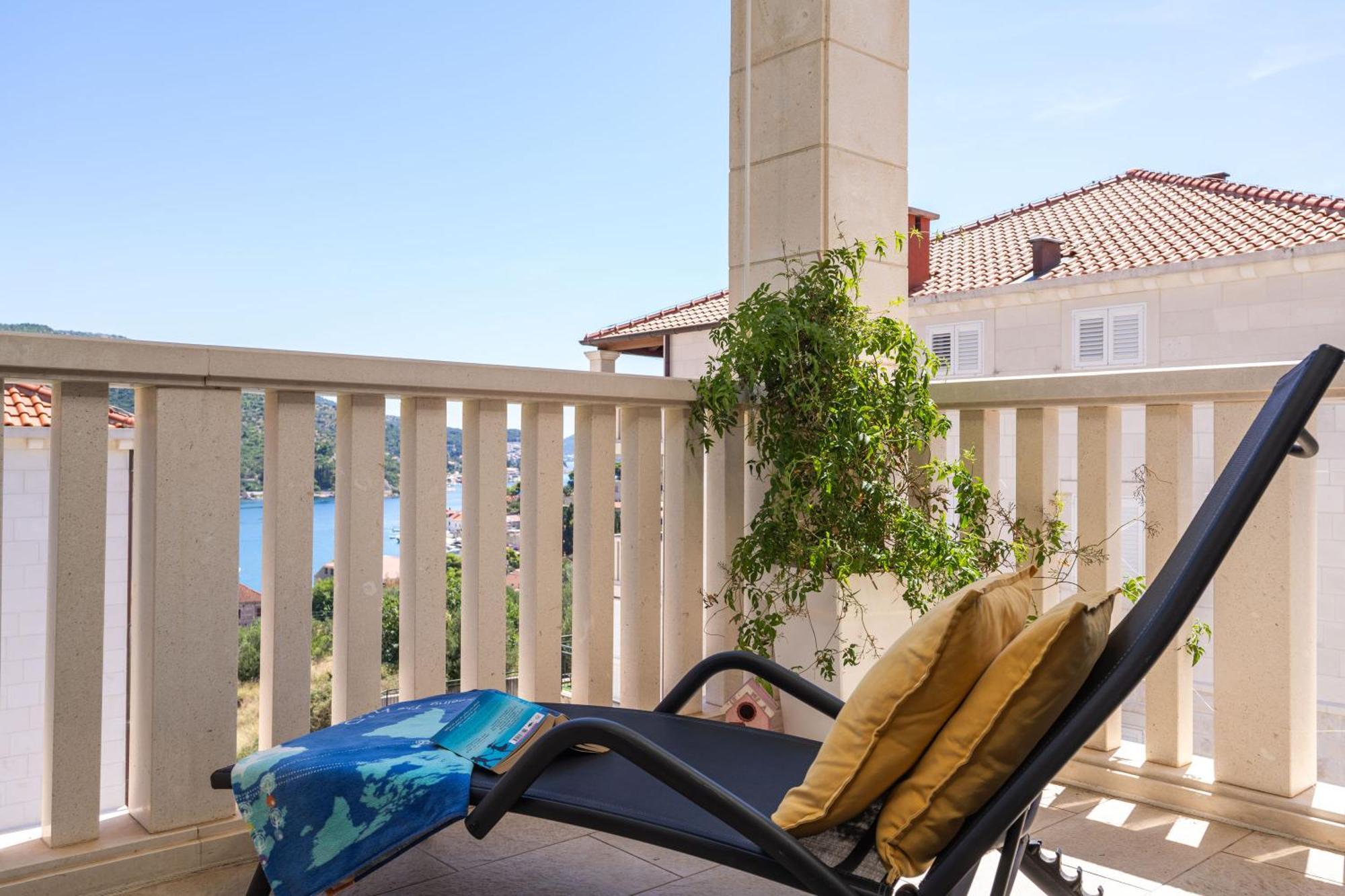 Seaview Elegance Apartment Затон Экстерьер фото