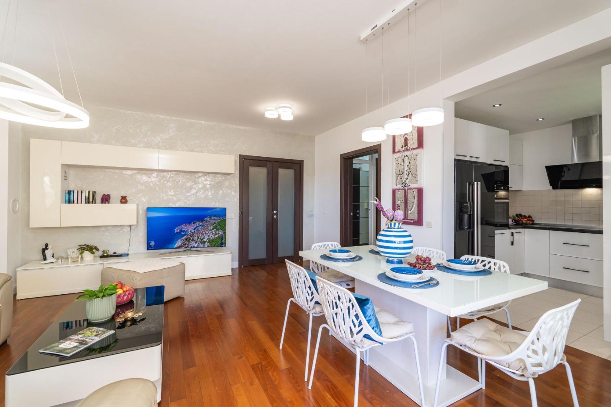Seaview Elegance Apartment Затон Экстерьер фото